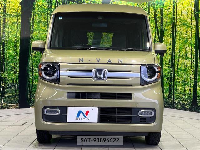 Honda N-VAN 2019-06 8278004-13