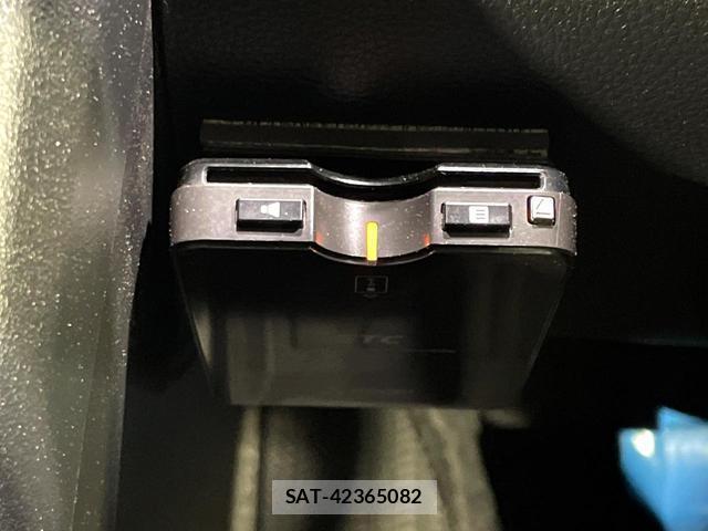 Honda N-VAN 2022-11 8279388-4