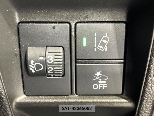 Honda N-VAN 2022-11 8279388-7