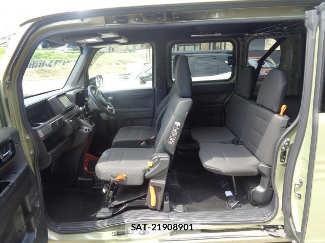 Honda N-VAN 2018-09 8280388-11