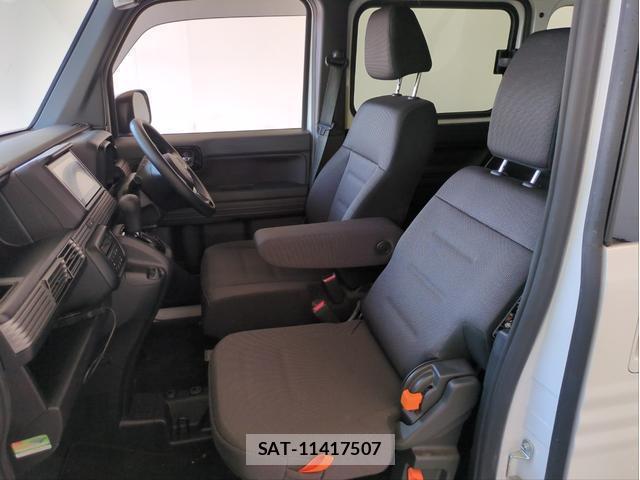Honda N-VAN 2023-05 8283709-5