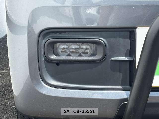 Honda N-VAN 2019-06 8284137-13