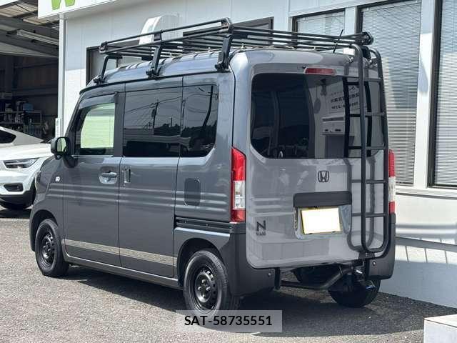 Honda N-VAN 2019-06 8284137-4