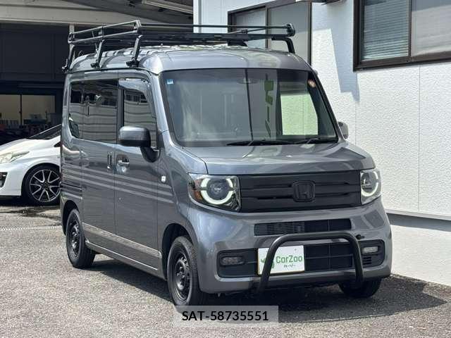 Honda N-VAN 2019-06 8284137-9