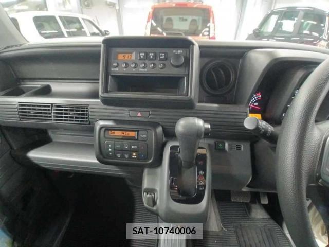 Honda N-VAN 2019-06 8277916-2