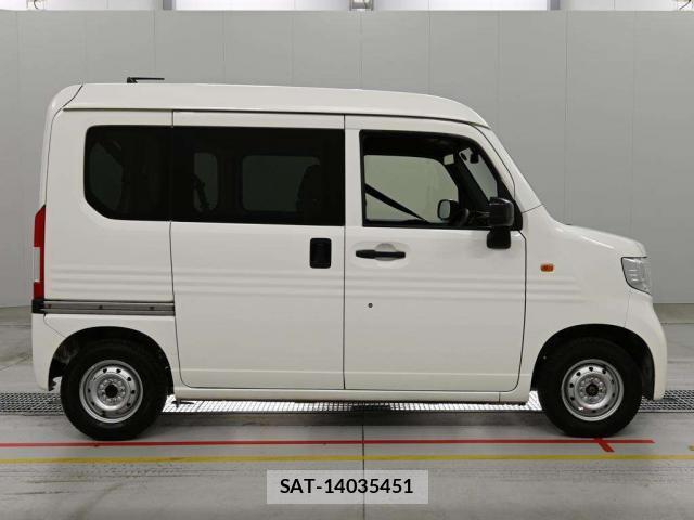 Honda N-VAN 2019-06 8277917-3