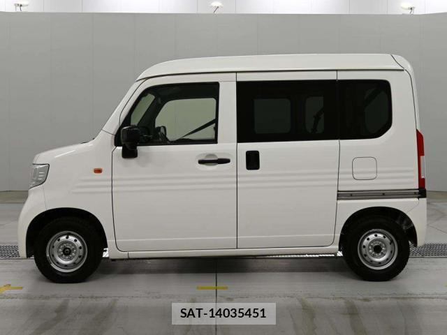 Honda N-VAN 2019-06 8277917-9