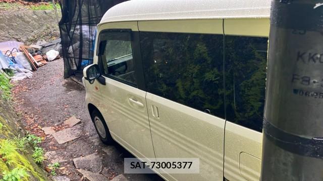 Honda N-VAN 2019-03 8280843-10