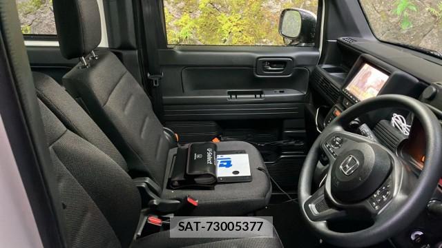 Honda N-VAN 2019-03 8280843-5