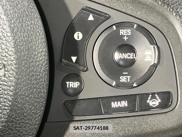 Honda N-VAN 2024-12 8283162-4