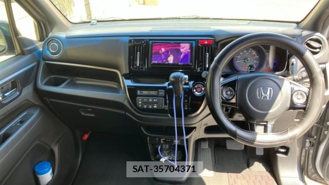 Honda N-WGN 2018-10 8280594-2