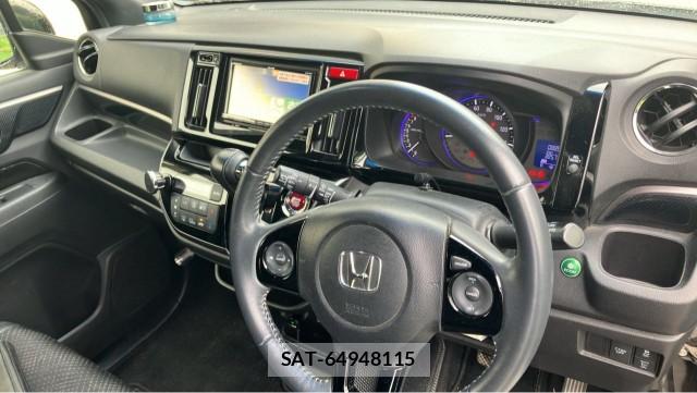 Honda N-WGN 2016-09 8281504-2