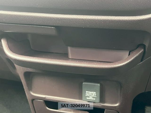 Honda N-WGN 2014-08 8284047-13