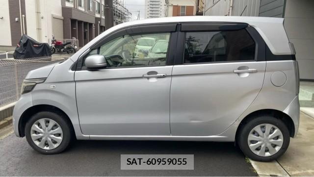 Honda N-WGN 2014-05 8281505-10