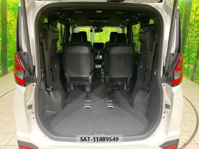 Toyota NOAH 2026-03 8276692-10