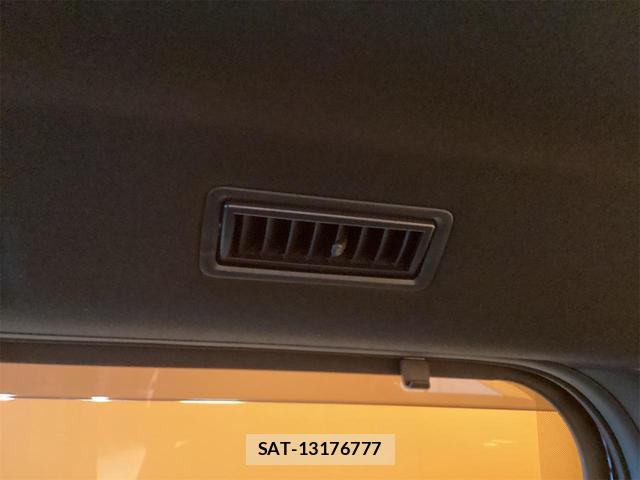 Toyota NOAH 2024-10 8276748-17