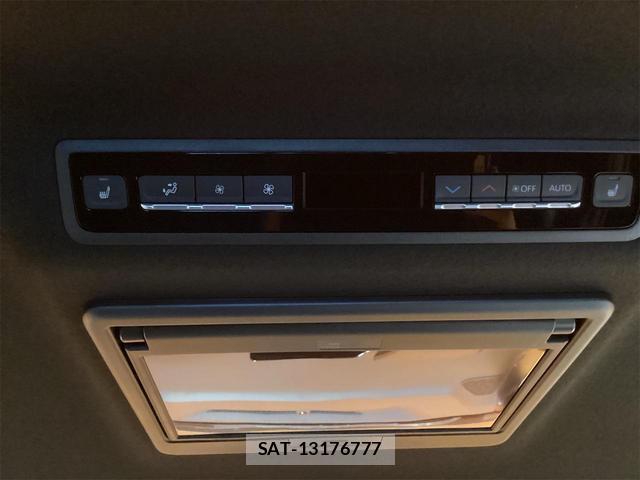 Toyota NOAH 2024-10 8276748-18