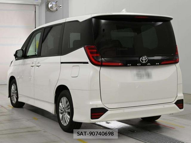 Toyota NOAH 2023-06 8276812-11