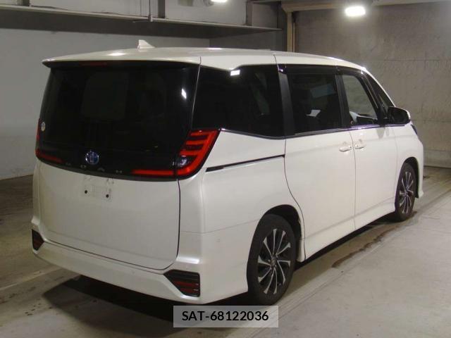 Toyota NOAH 2024-02 8276819-7