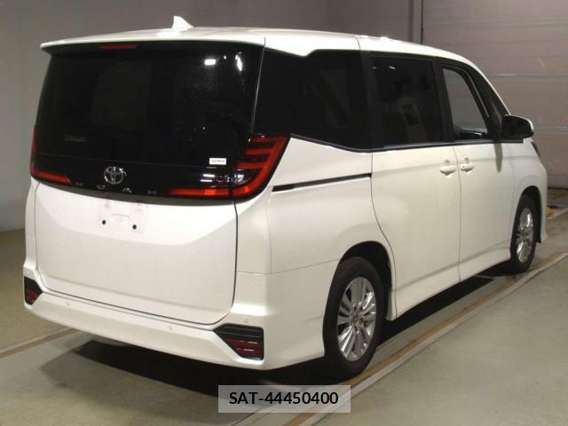 Toyota NOAH 2023-05 8276966-1