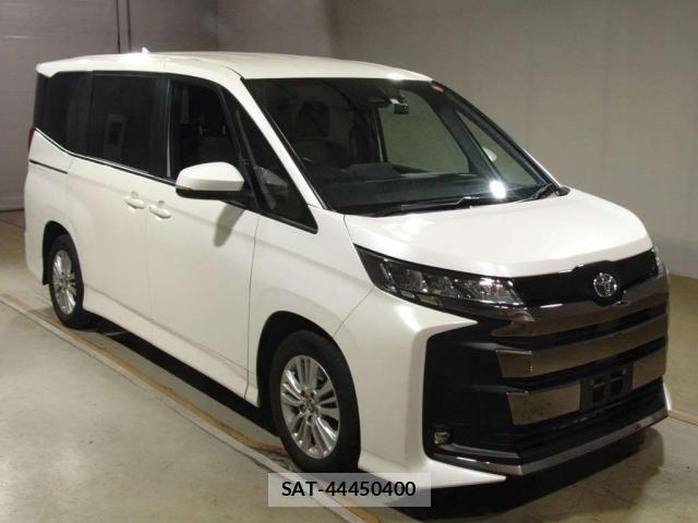 Toyota NOAH 2023-05 8276966-9