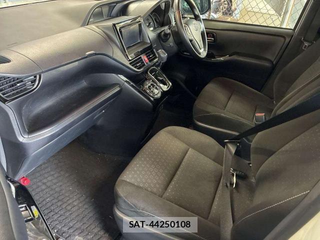 Toyota NOAH 2020-09 8276970-3