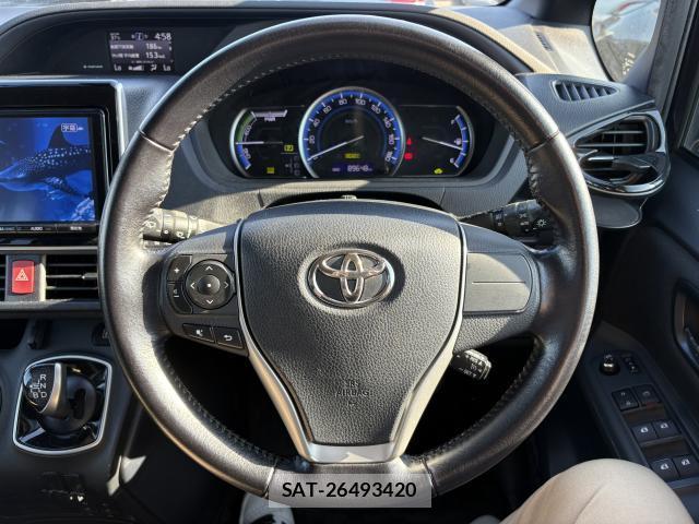 Toyota NOAH 2016-12 8277045-10