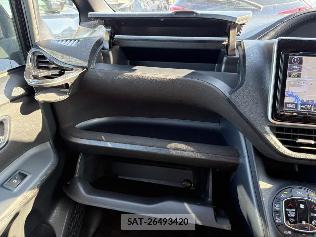 Toyota NOAH 2016-12 8277045-16