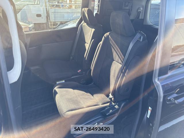 Toyota NOAH 2016-12 8277045-7