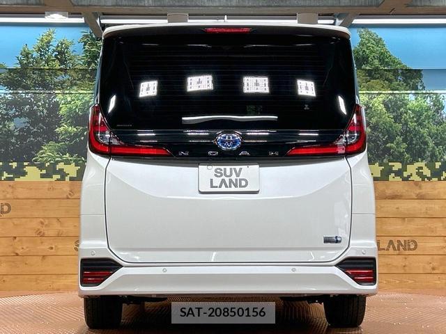 Toyota NOAH 2023-04 8277219-14