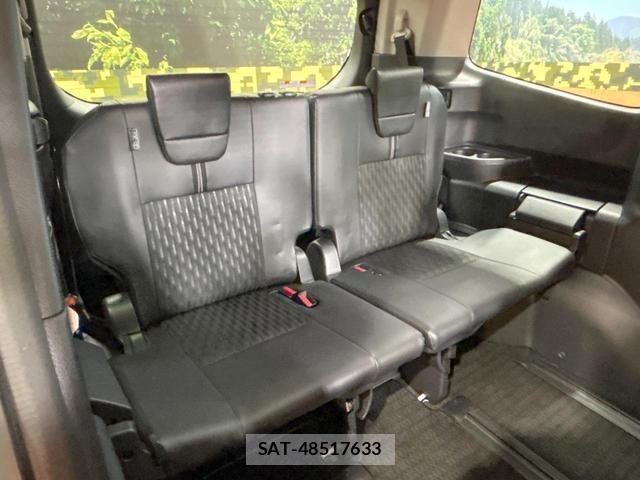 Toyota NOAH 2023-03 8277221-9