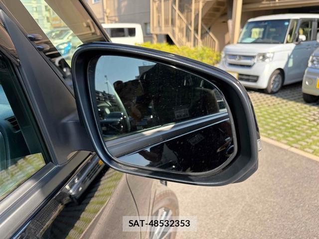 Toyota NOAH 2023-05 8277295-14