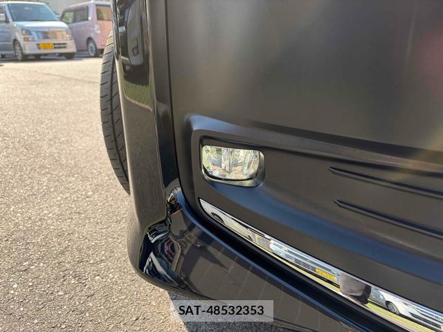 Toyota NOAH 2023-05 8277295-17