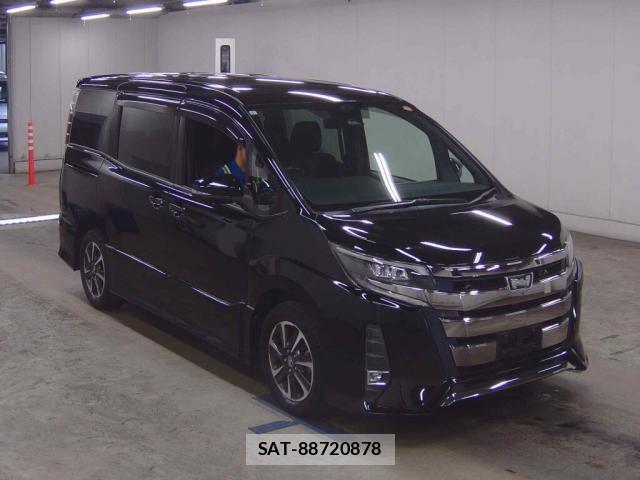 Toyota NOAH 2017-09 8277458-0