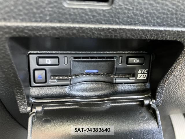 Toyota NOAH 2023 8277567-14