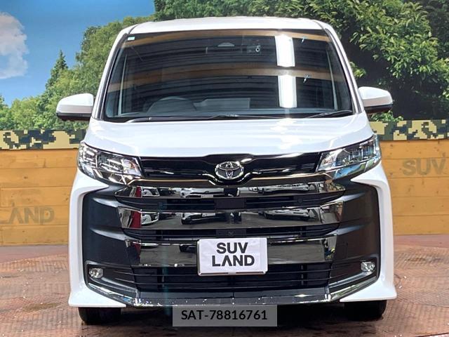 Toyota NOAH 2023-08 8277753-13