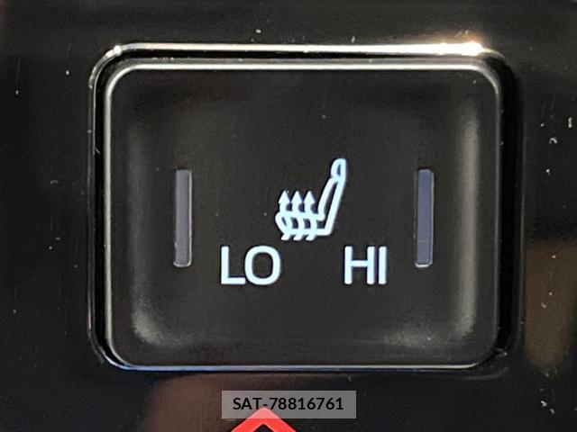 Toyota NOAH 2023-08 8277753-6