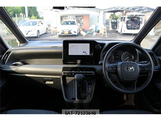 Toyota NOAH 2025-05 8278088-16