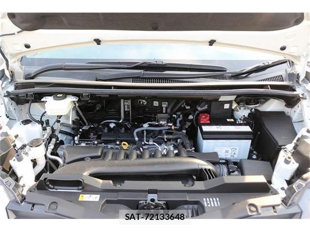 Toyota NOAH 2025-05 8278088-18