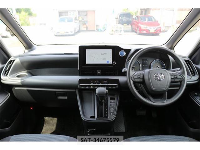 Toyota NOAH 2023-03 8278099-15