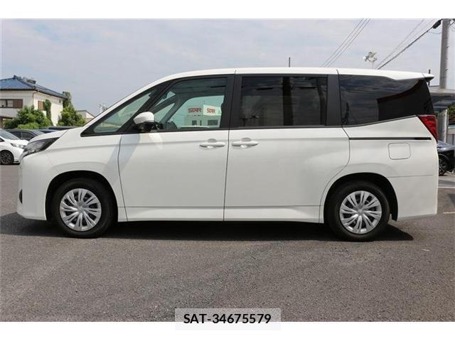 Toyota NOAH 2023-03 8278099-8