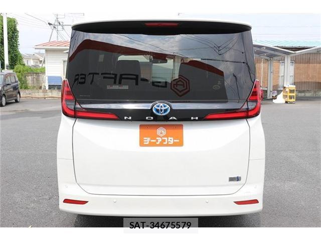 Toyota NOAH 2023-03 8278099-9