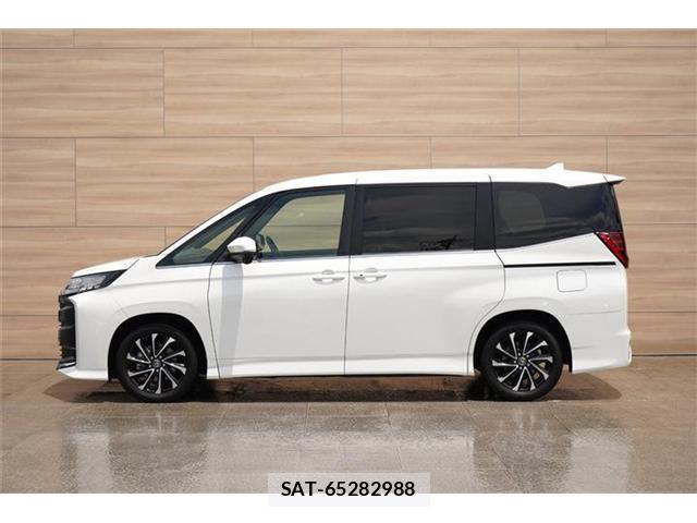Toyota NOAH 2023-02 8278101-4