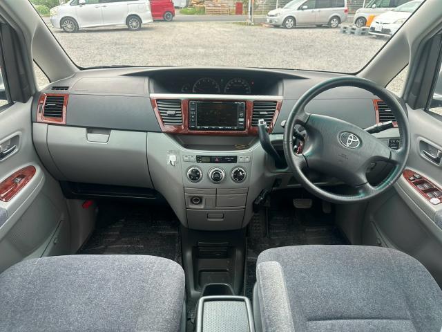 Toyota NOAH 2003-06 8278128-15