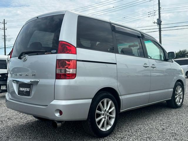Toyota NOAH 2003-06 8278128-4
