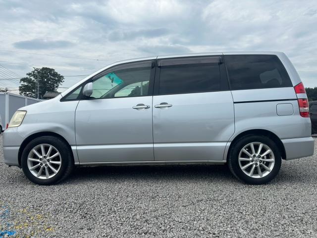 Toyota NOAH 2003-06 8278128-7