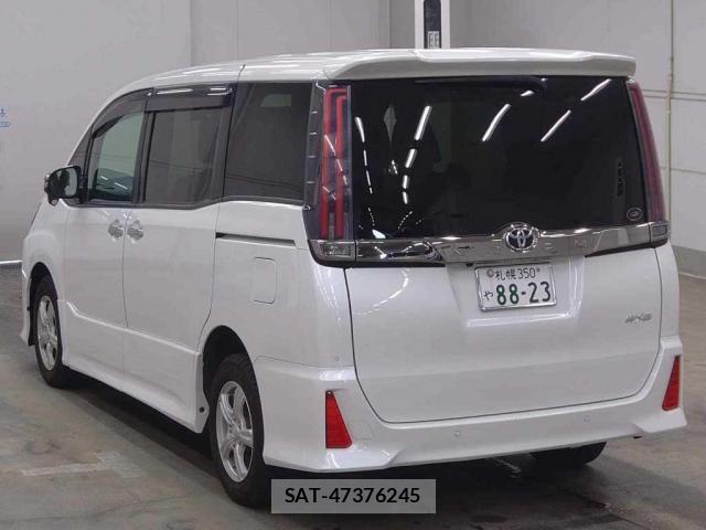Toyota NOAH 2021 8278344-1