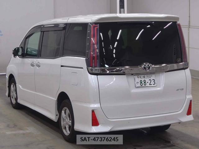 Toyota NOAH 2021 8278344-4