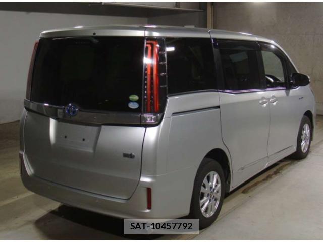 Toyota NOAH 2019-09 8278443-4