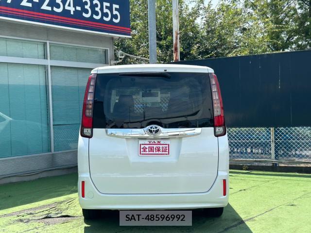 Toyota NOAH 2016-03 8278749-18